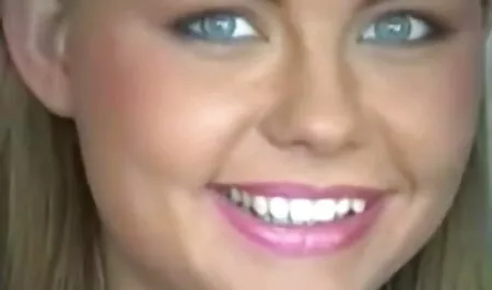 恐竜金髪したい兼 女性 の ため の アダルト 動画