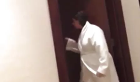 毛赤毛獣がorgasmから大きな黒コック 無料 エロ 動画 女の子 向け
