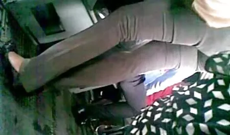 タクシー運転手は、お尻で彼の乗客を犯した 女性 の ため の セックス 動画