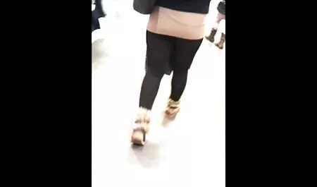 白い女の子の例は、ベッドの中で黒の紳士です 女性 用 無料 えろ 動画