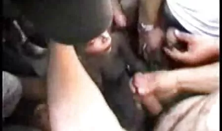 男masturbates彼のガールフレンドの剃毛の商品 女 が 見る エロ 動画