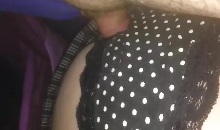 Lesbo性金髪 女の子 が 見る エッチ 動画