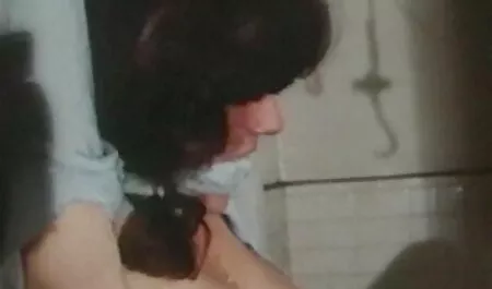 通行人の前でセックス 女性 向け サンプル 動画